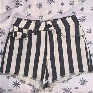 BDG High Waisted B&W Stripes